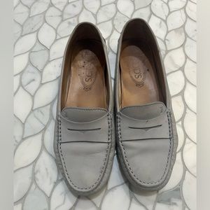 Women’s Tods Gomini Loafers - Sz 7